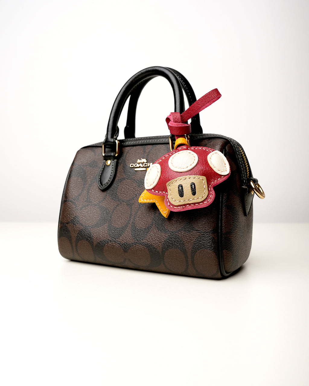 Mochi Manner Mushroom &amp; Star Leather Charm